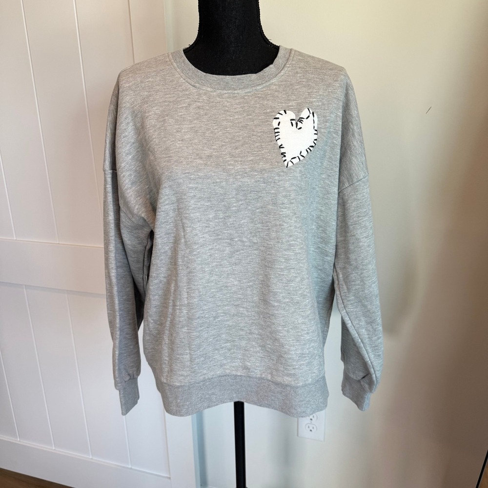 Aqua x Kerri Rosenthal Gray Heart Patch Sweatshirt Women Large L Crewneck Fleece